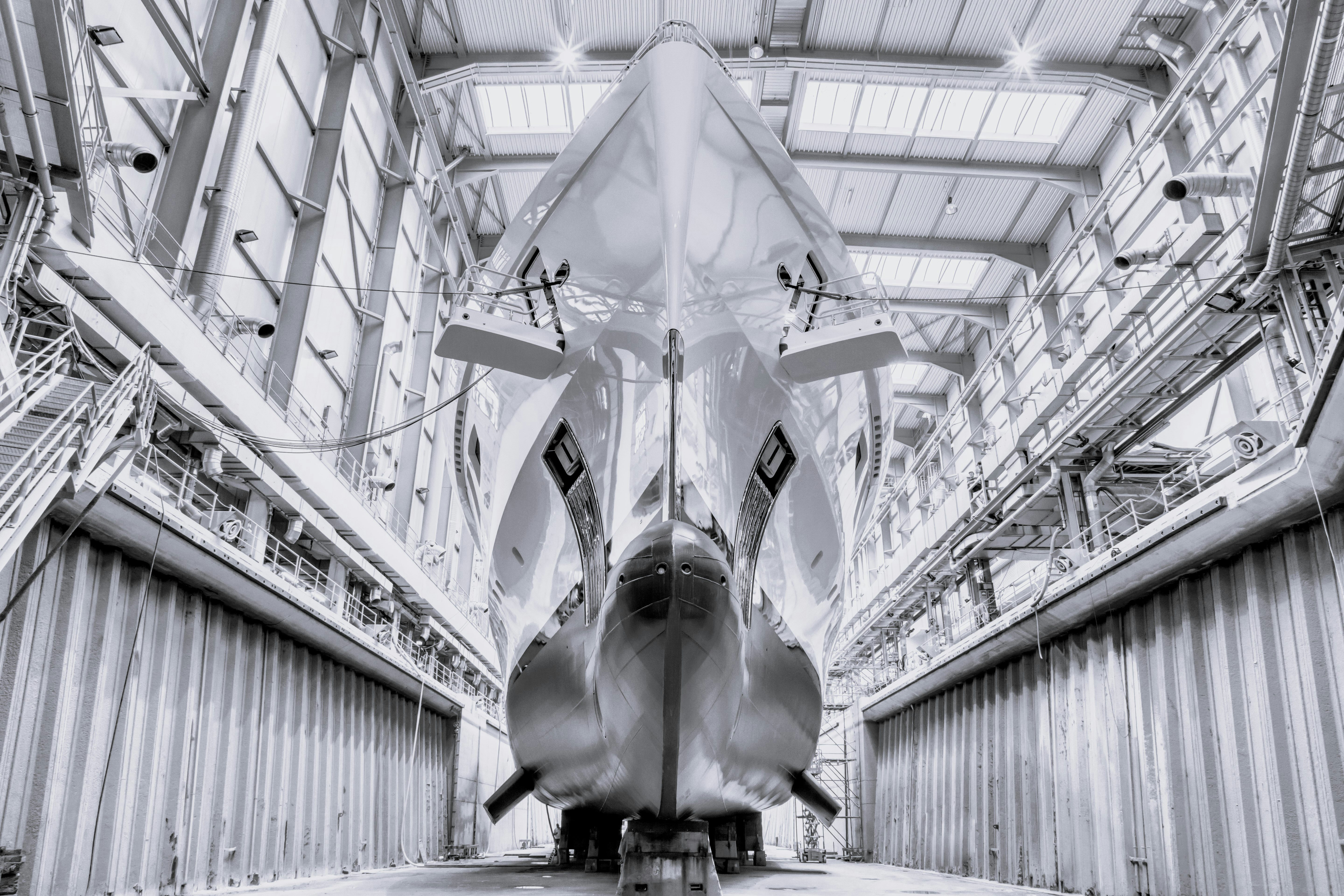 Artefact B&W